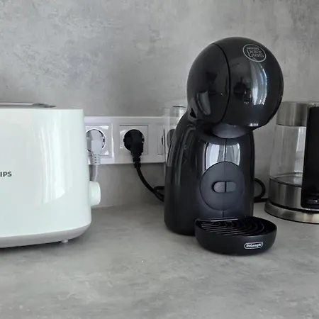 Charming Seaside Escape Апартаменты *