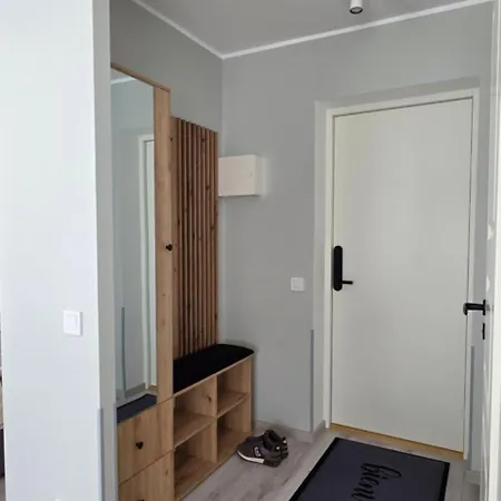 Апартаменты Charming Seaside Escape