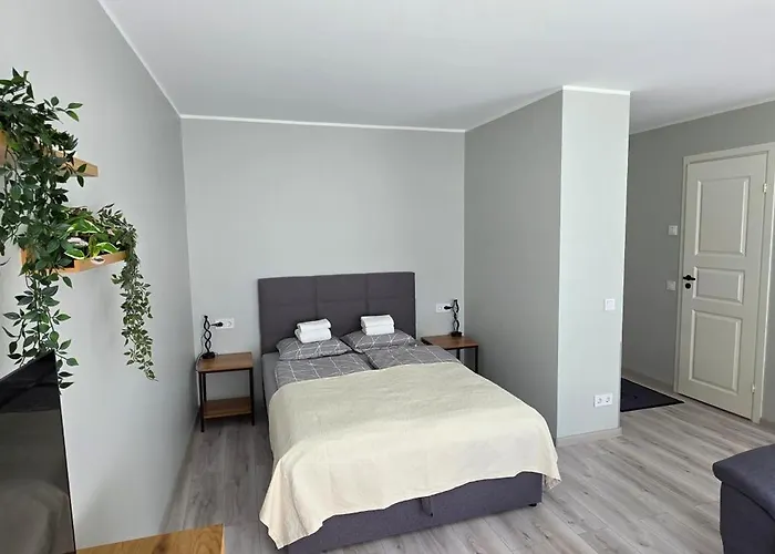 Charming Seaside Escape Appartamento Pärnu