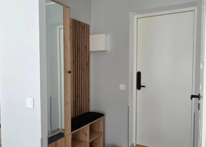 Апартаменты Charming Seaside Escape